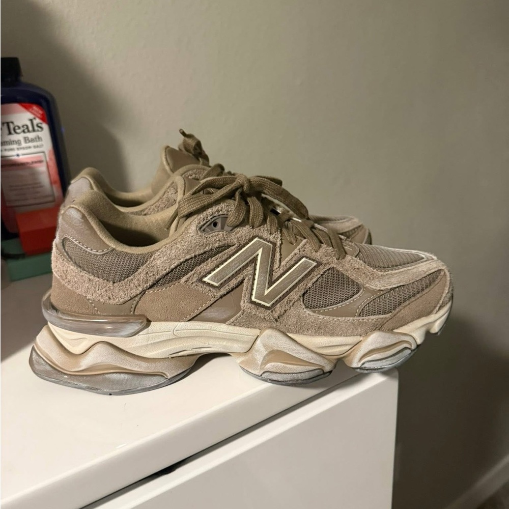 New Balance 9060 Mushroom Brown Sneakers